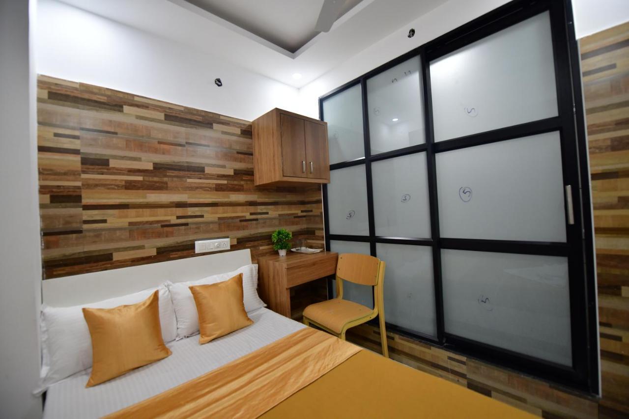 Hotel Surya Lodge 迈索尔 外观 照片