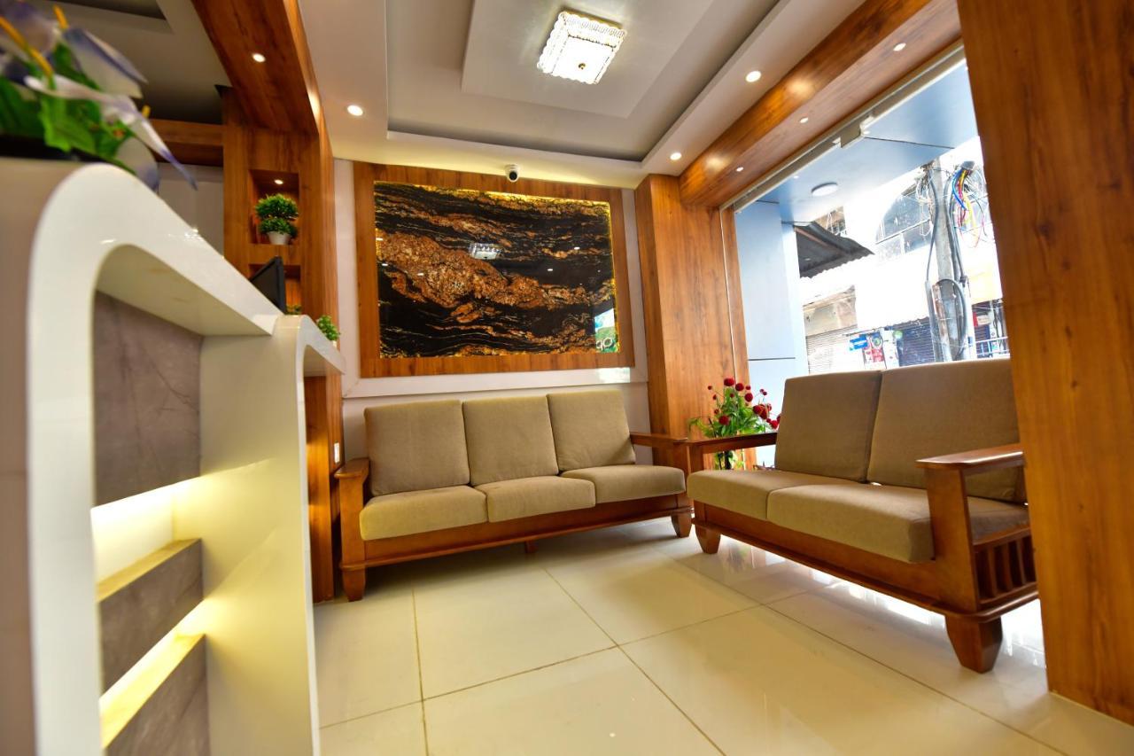 Hotel Surya Lodge 迈索尔 外观 照片